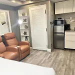 Miami Beach HomeStay